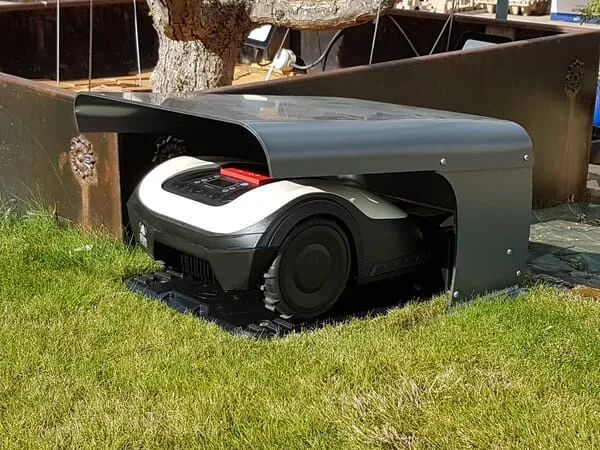Přístřešek pro robotickou sekačku Robot Protect C