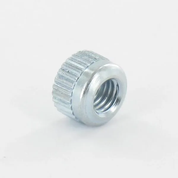 Lisovaná matice M6 pro Hlava kosy