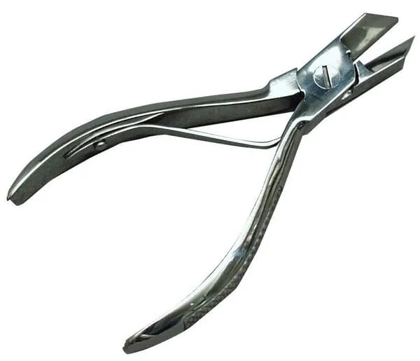 Kleště k uštipování zoubků malých selat