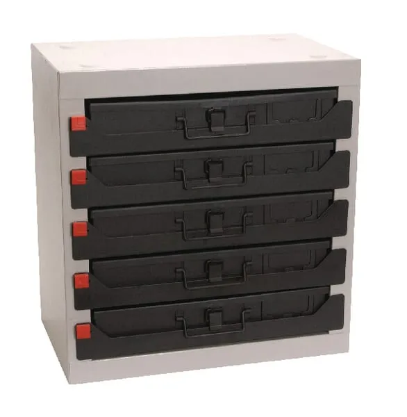 Zásuvka do skříně na nářadí