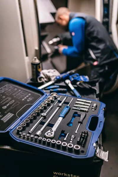 Sada nástrčných klíčů 1/4"+1/2", 69 ks.