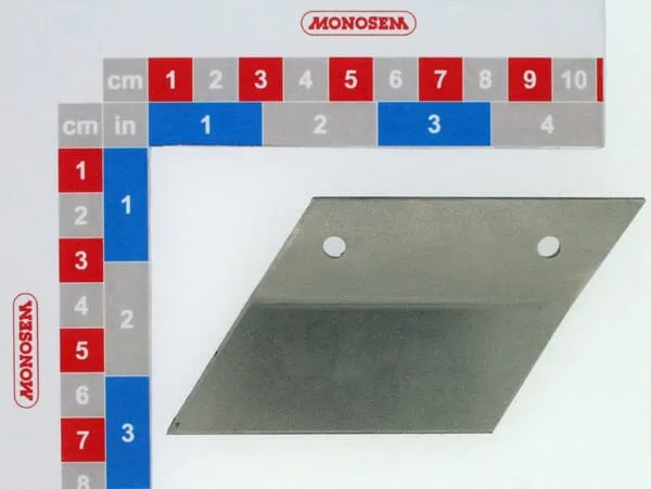 Škrabka 4,8x9,5 pravá