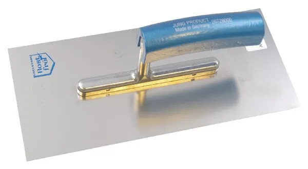 Hladítko s ohnutou rukojetí