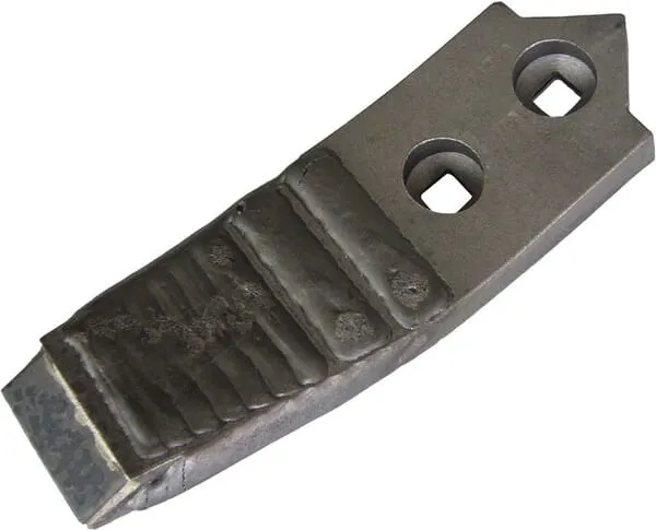 Radlice kultivátoru 215x40x20 mm, tvrzená, zahnutá, 2 otvory, vhodná pro Unia