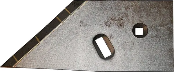 Křídlo radlice, levé, karbid