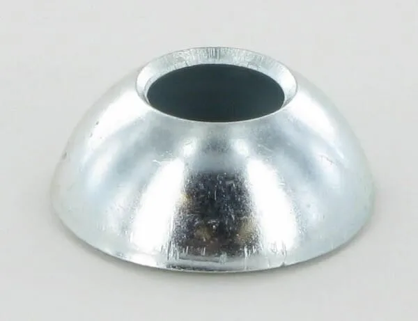 Půlkulatá hlava Busatis