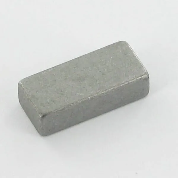 Lícované pero Busatis