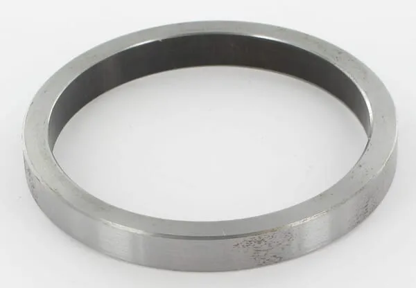 Distanční kroužek Busatis