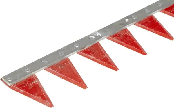 Boční řezací nůž na řepku