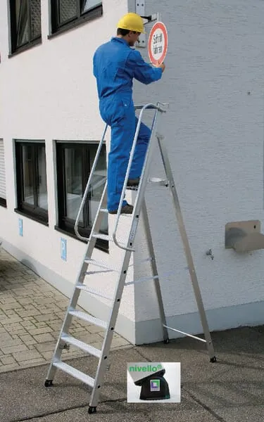 Dvojitý žebřík přístupný z jedné strany