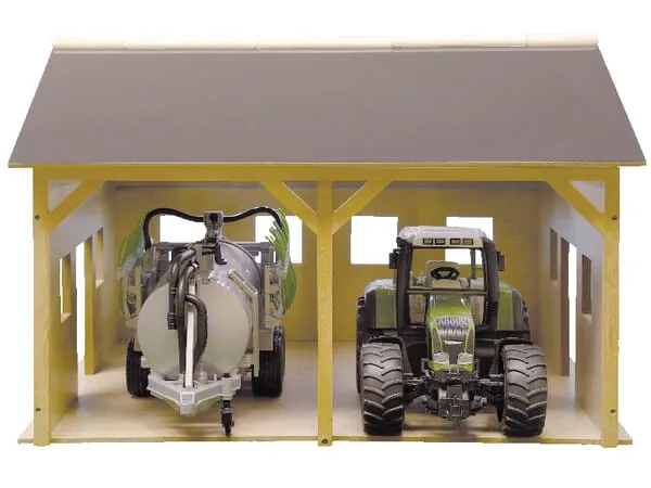 610338 Hala pro dva traktory