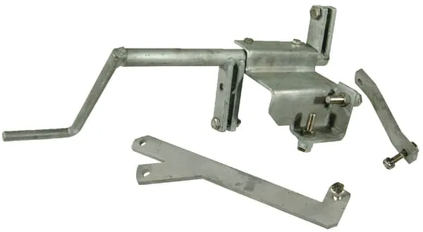 T-kus s KKV a 2 přírubami se čtvercovým profilem