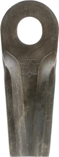 Nůž rotační sekačky rotace vlevo / vpravo 132 x 50 x 4 mm; ovál otvor 23 x 20,5 mm; vhodný pro Kongskilde JF / Stoll