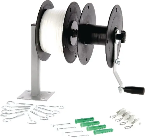 Lepící páska na mouchy, v roli