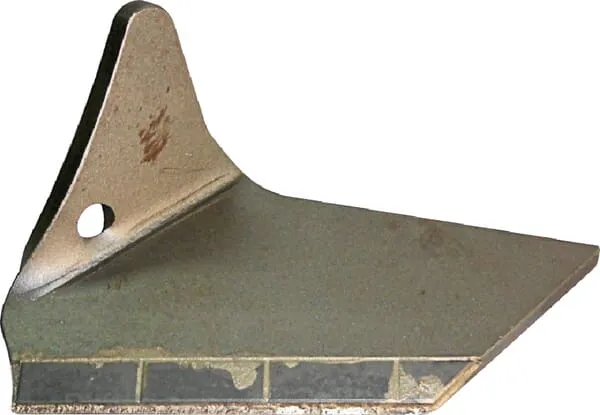 Křídlo radlice, levé, karbid