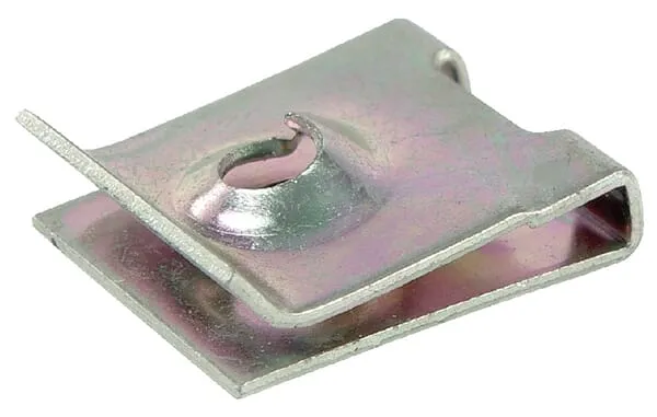 Plechová matice 4.8 tvar 1 VZ