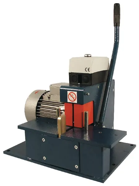 Řezačka hadic EM 400