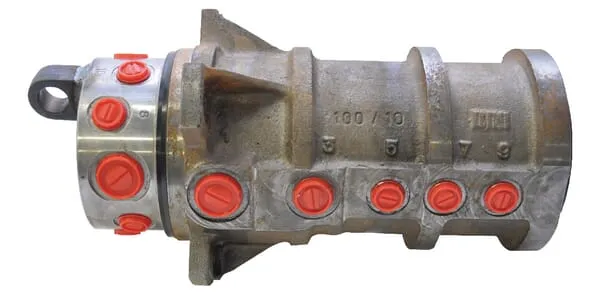 Otočné průchozí šroubení, typ RC