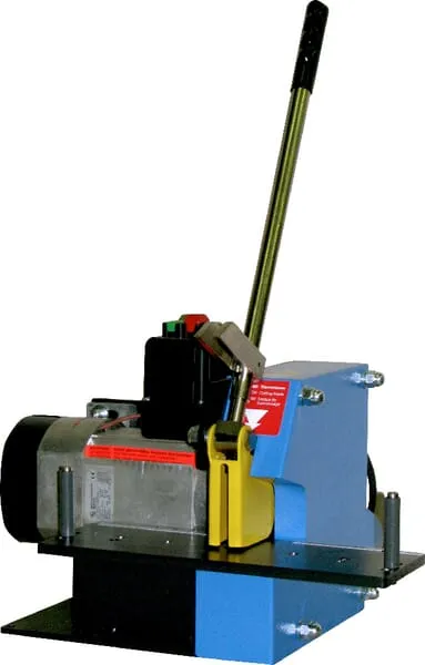 Řezačka hadic EM 3