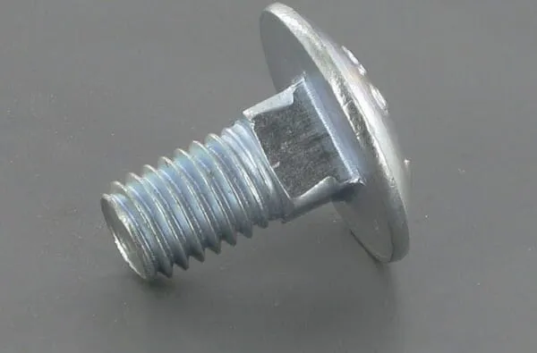 Šroub TRCC M8x16