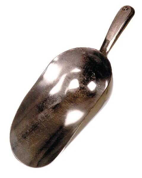 Lopata na krmivo – hliník