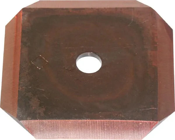 Nože krmných vozů hranaté