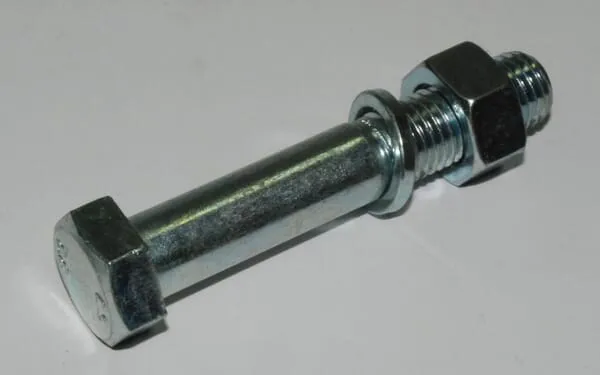 Šrouby akumulátorů