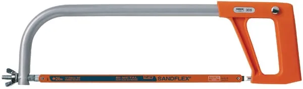 306 Pila s kovovým obloukem