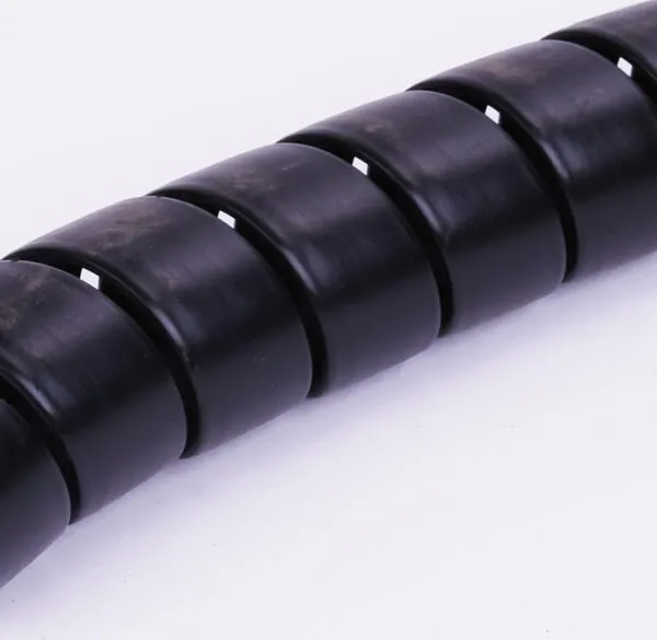 Ochranná plastová spirála černá 66-80 mm