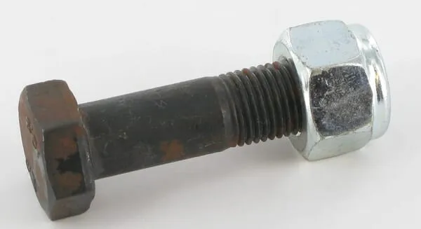 Šroub a matice 12x1,25x45 12.9