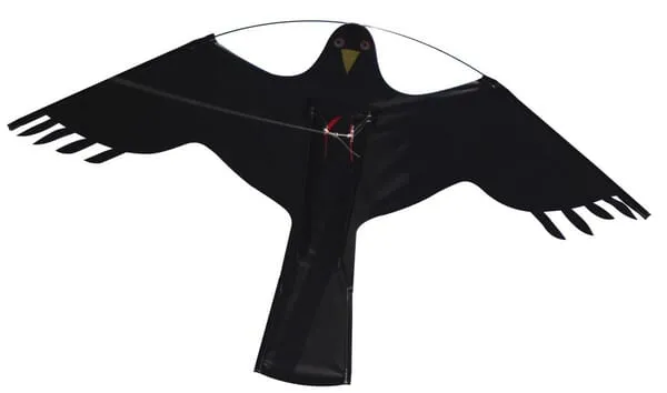 Plašič ptactva ve tvaru jestřába