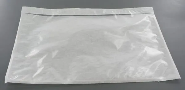 Samolepicí balná folie