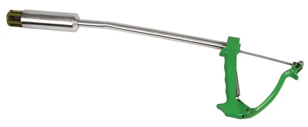 Podavač pro magnet v kleci