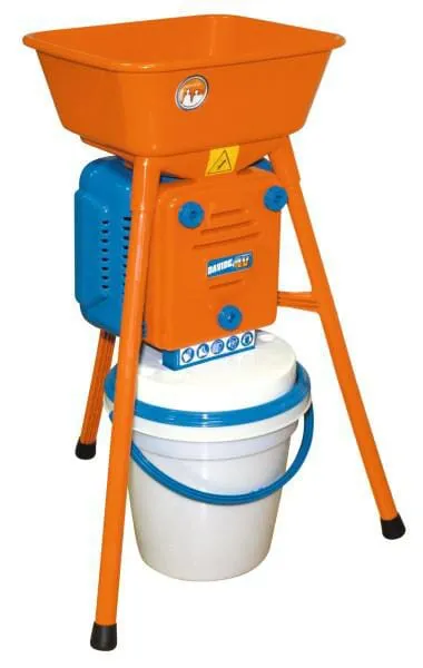 Mlýnek na obilí 750 W