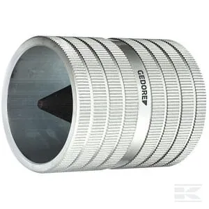 Odstraňování otřepů z ocelových trubek